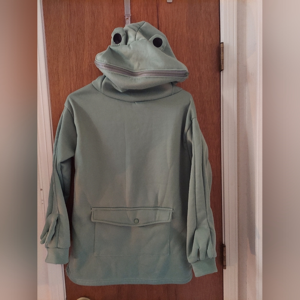 Frog zip face hoodie. Size M.